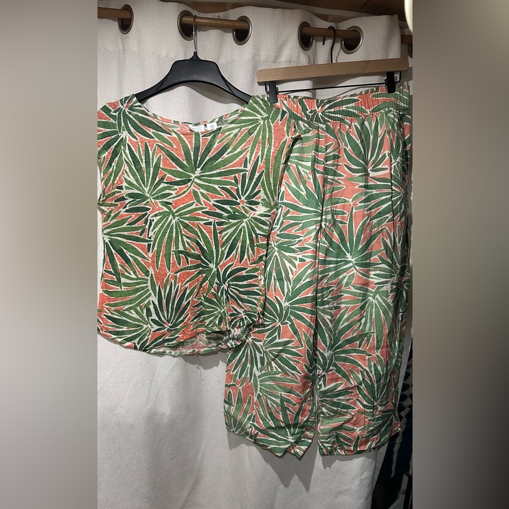 100% Linen Tropical Leaf Print Top and Pants Set